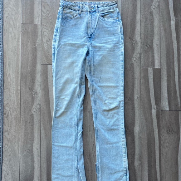 Zara Denim Jeans - Picture 3 of 4